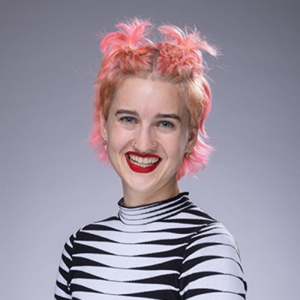 Meet your Posher, Claire